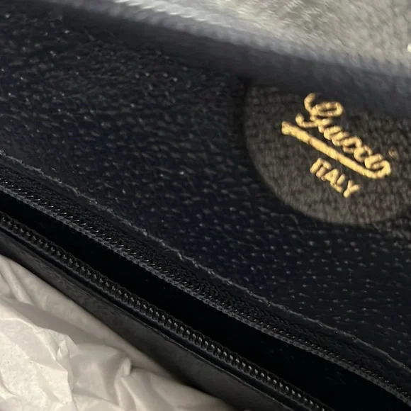 Gucci Authentic Vintage Tote 🔥 - Picture 9 of 17